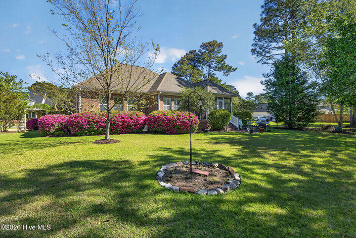 Property Photo:  1113 Willow Pond Lane  NC 28451 