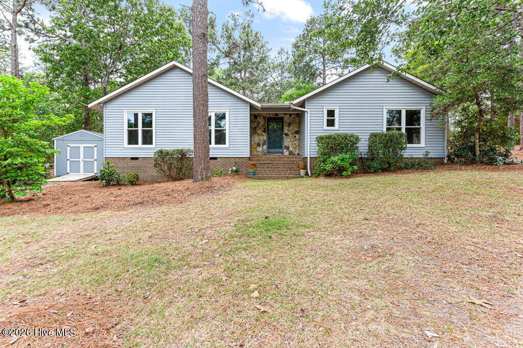 Property Photo:  420 E Hedgelawn Way  NC 28387 