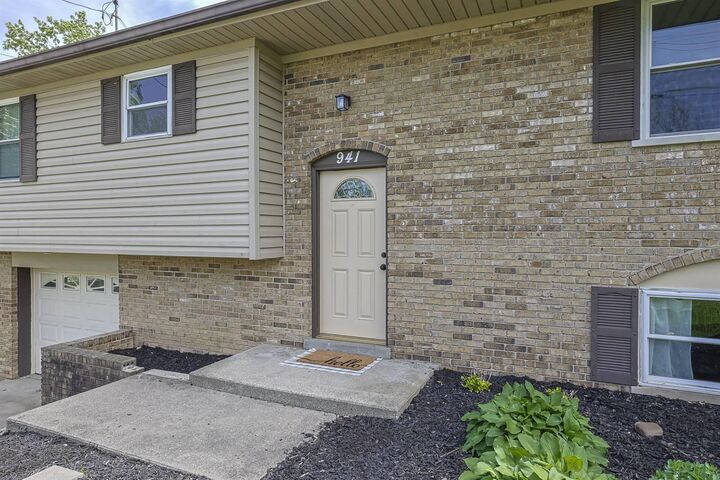 Property Photo:  941 Hillview Road  KY 41001 