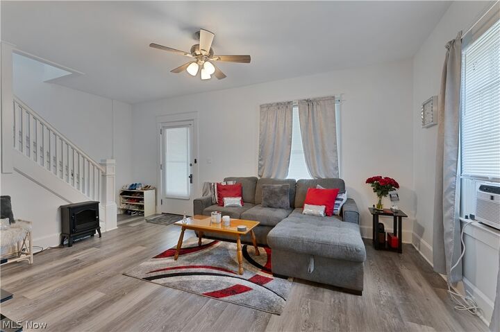 Property Photo: 273 Maplewood Avenue OH 44471