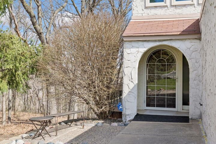 Property Photo:  4334 Highland Drive  MN 55126 