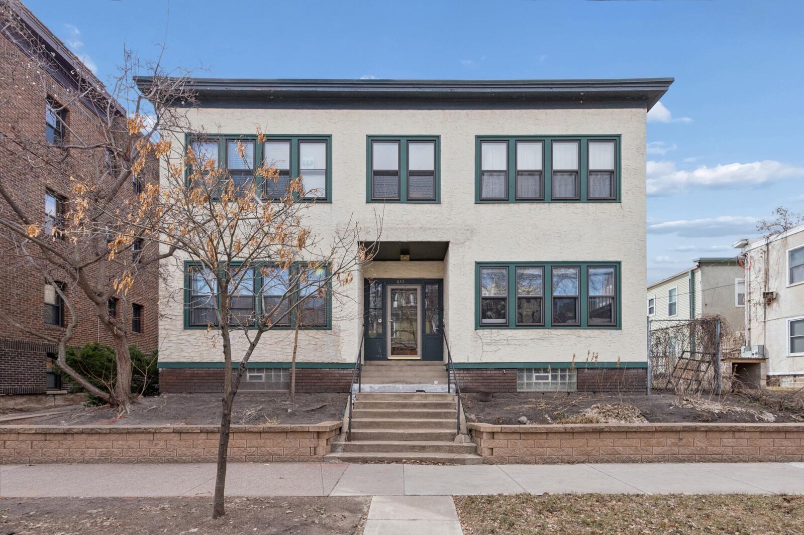 Property Photo:  611 E 16th Street 1  MN 55404 