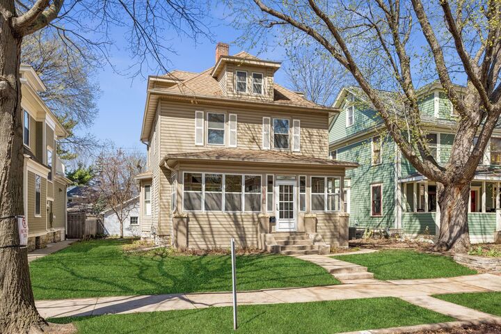 Property Photo:  3308 Harriet Avenue  MN 55408 