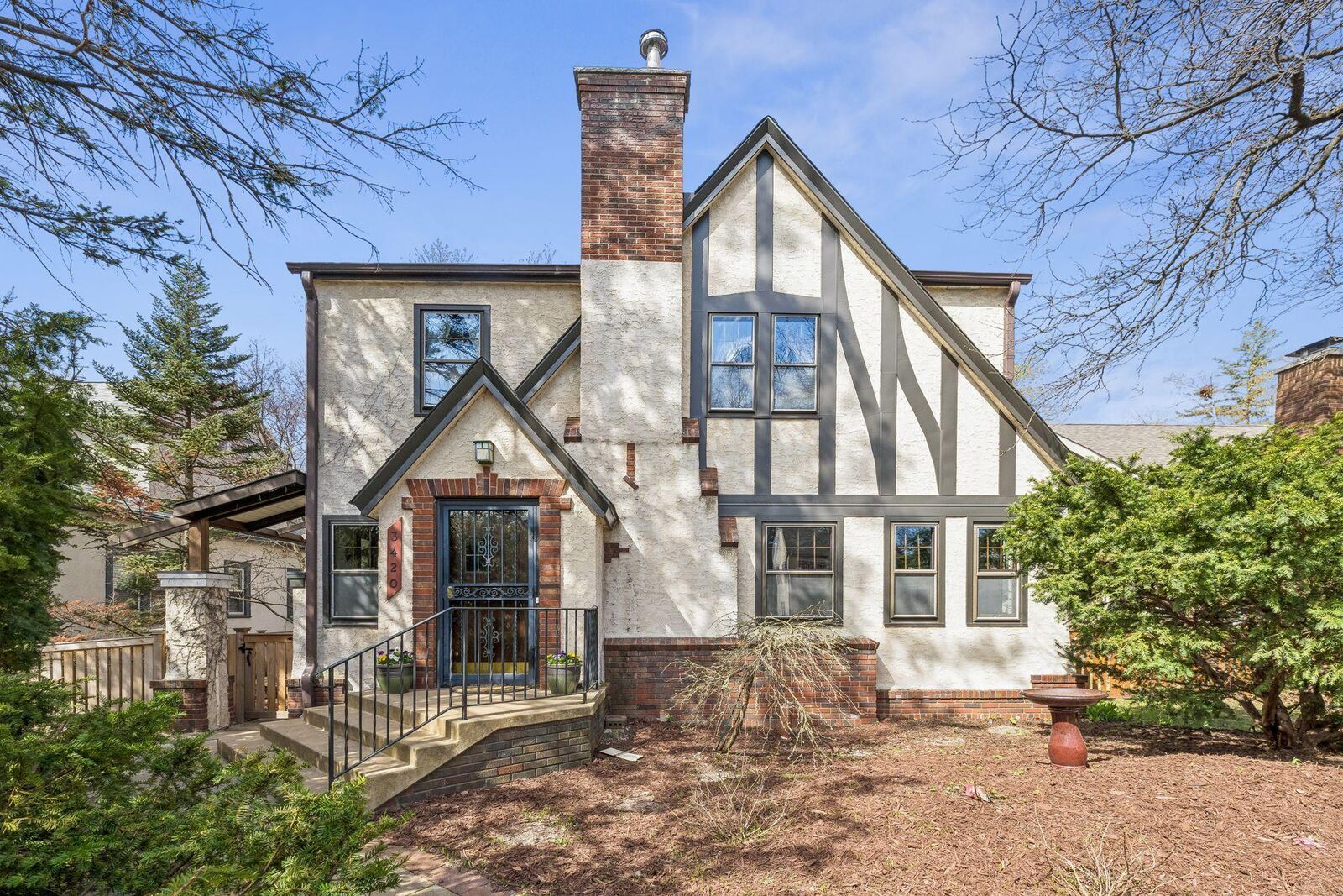 Property Photo:  3420 46th Avenue S  MN 55406 