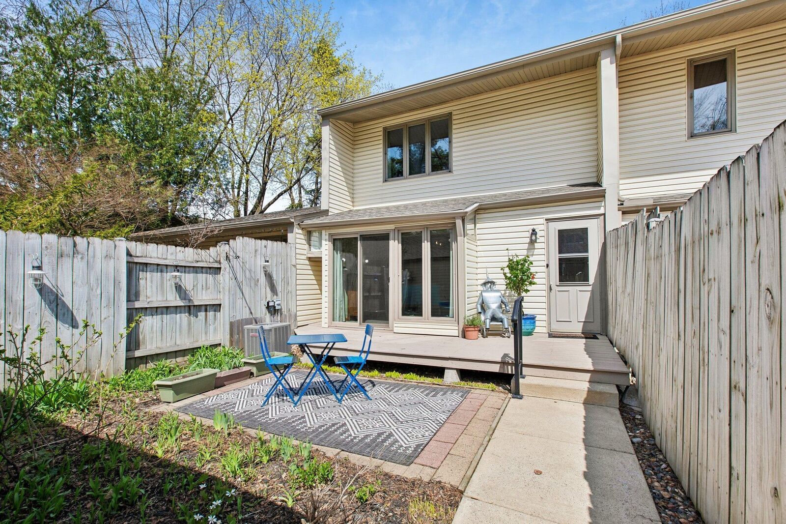 Property Photo:  1108 Highland Avenue  MN 55057 