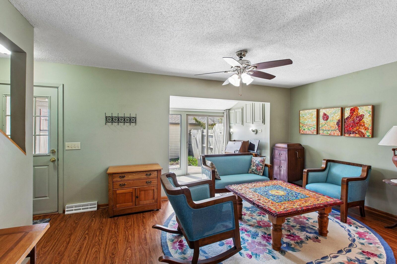 Property Photo:  1108 Highland Avenue  MN 55057 