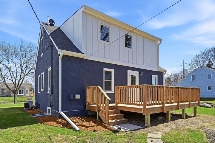 Property Photo:  3370 Library Lane  MN 55426 