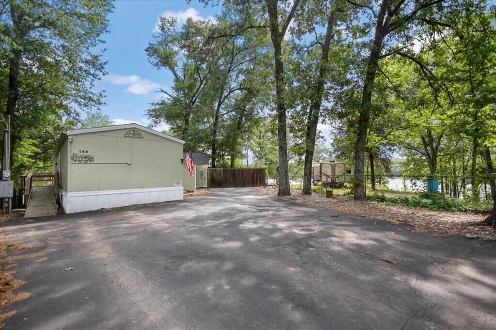 Property Photo: 146 County Road 4827 TX 75494