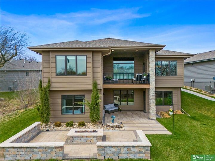 Property Photo:  1426 S 200th Circle  NE 68130 