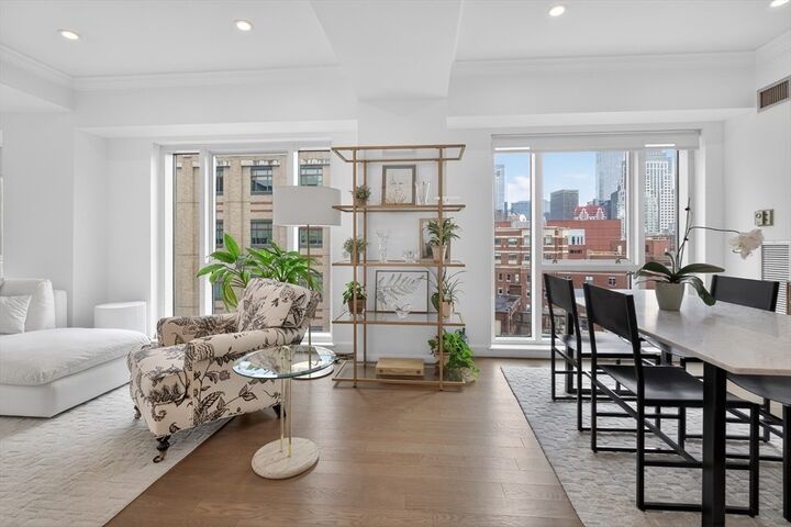Property Photo:  1 Nassau St 1001  MA 02111 