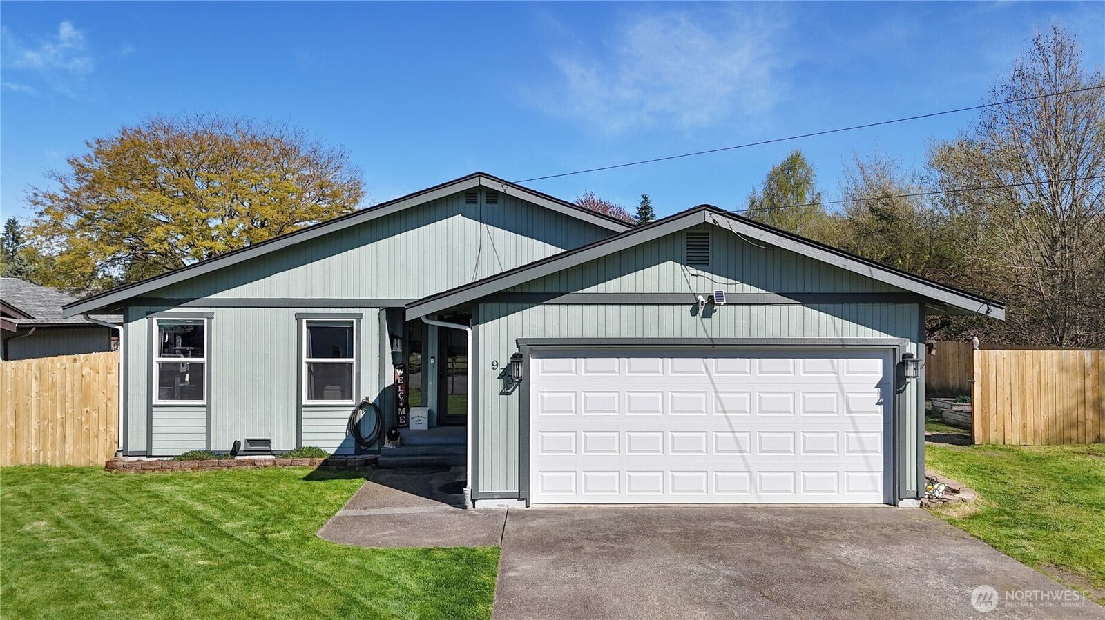 Property Photo:  933  13th Street SW  WA 98371 