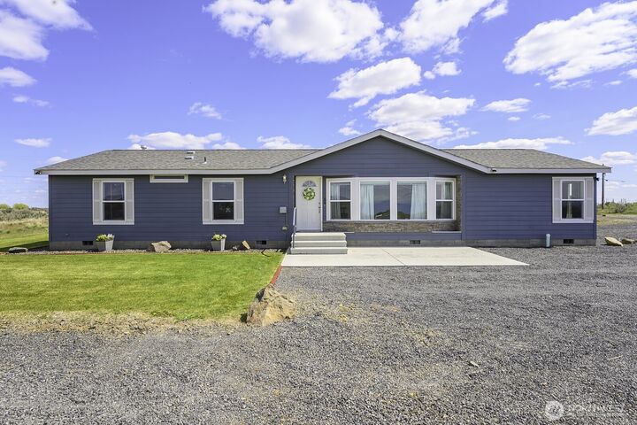 Property Photo:  9631 Road  H  NW  WA 98823 