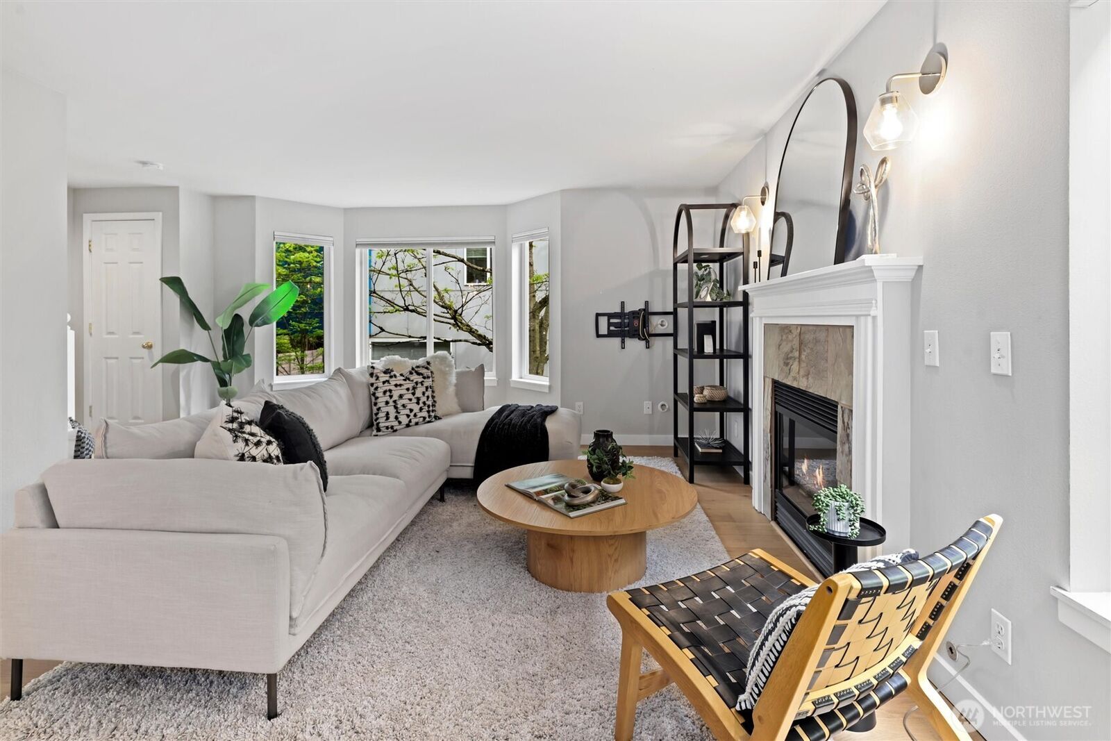 Property Photo:  1548 NW 58th Street B  WA 98107 