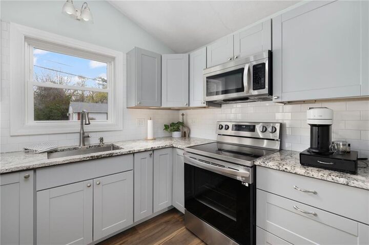 Property Photo:  48 Spicer Street  RI 02904 