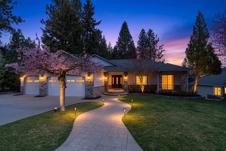 Property Photo:  15117 E East Ridge Ln  WA 99037 