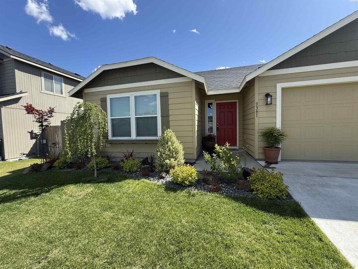 Property Photo:  9341 W 9th Pl  WA 99336 