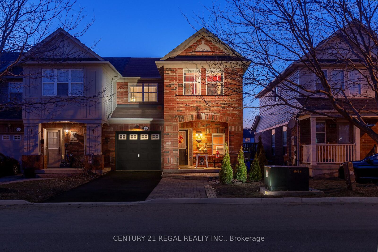 Photo de la propriété:  1131 Riddell Crescent  ON L9T 6Y2 