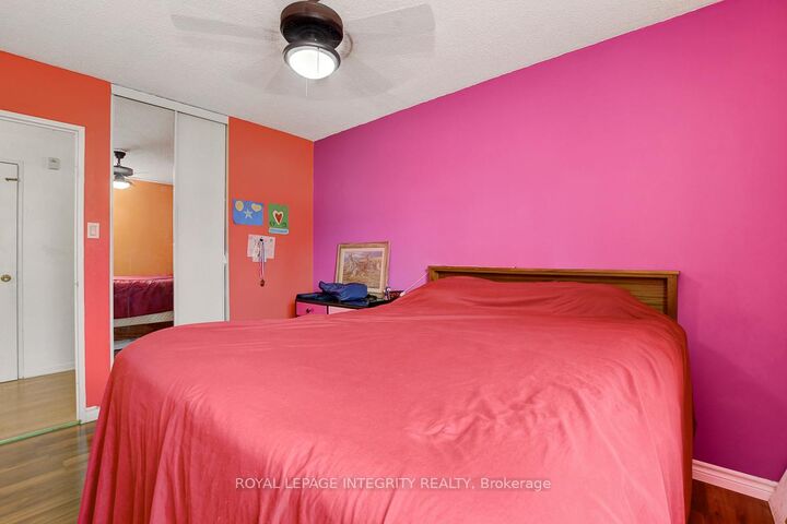 Property Photo: 2000 Jasmine Crescent 206 ON K1J 8K4