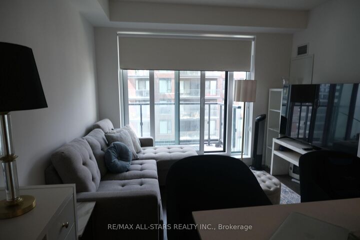 Property Photo: 130 River Street 1007 ON L6L 3B5