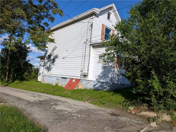 Property Photo:  130 May  PA 15301 