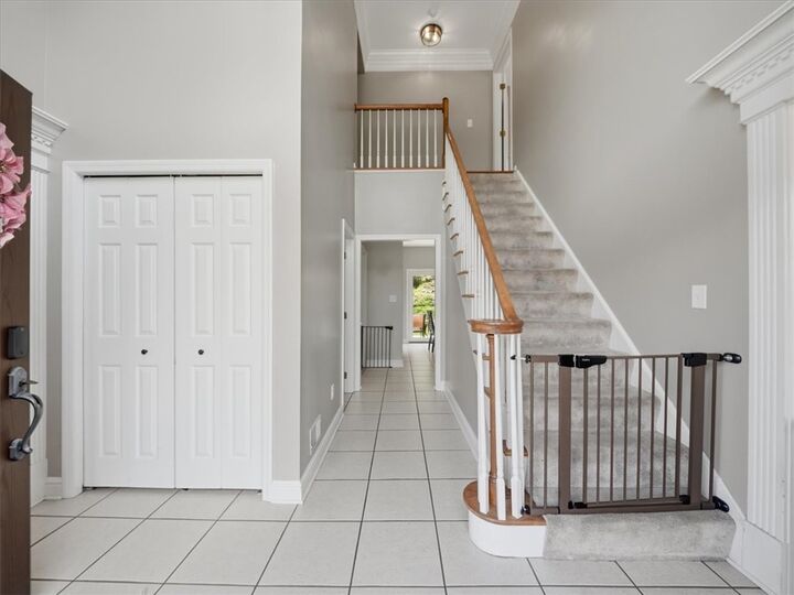 Property Photo:  113 Foxwood Dr  PA 15090 