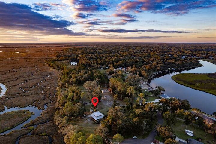 Property Photo:  85013 Avant Road  FL 32097 