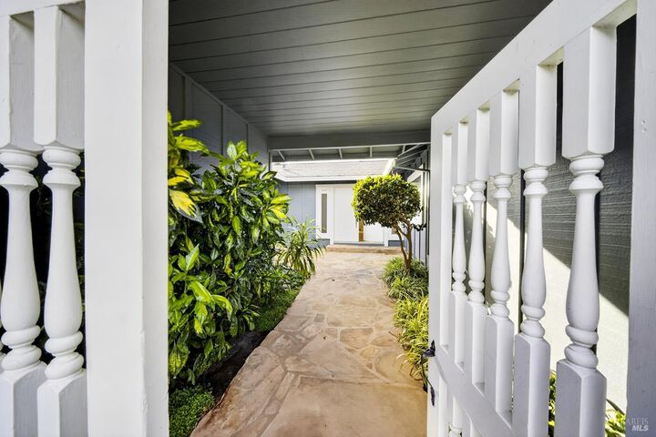 Property Photo:  339 Mockingbird Circle  CA 95409 