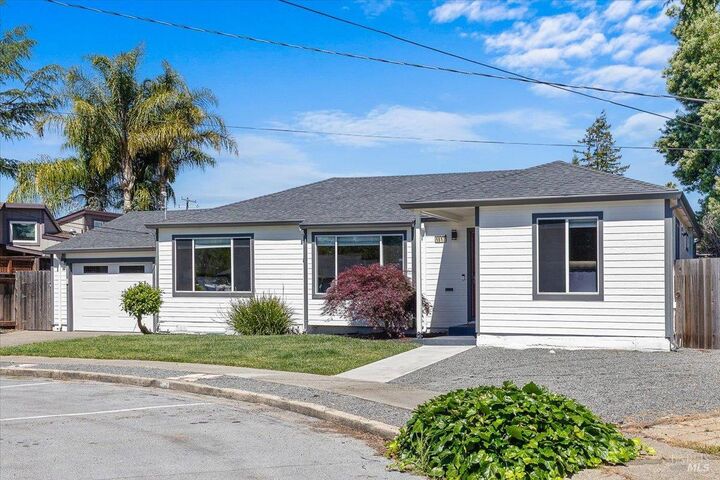 Property Photo:  1817 Peoria Court  CA 95405 