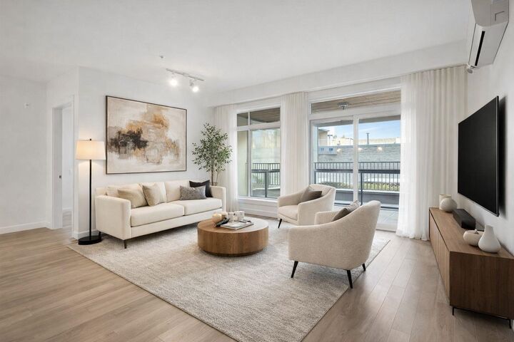 Photo de la propriété:  32445 Simon Avenue 108  BC V2T 0G7 