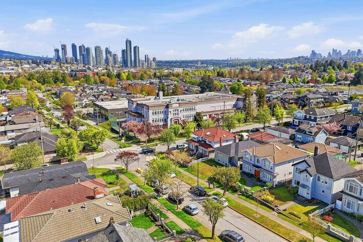 Property Photo: 3090 Kitchener Street BC V5K 3E7