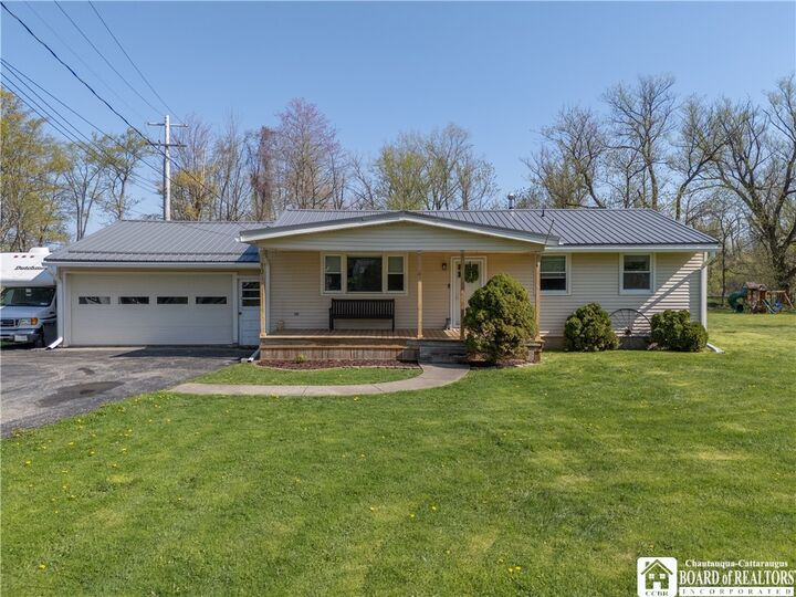 Property Photo:  10 Fourth Street  NY 14062 