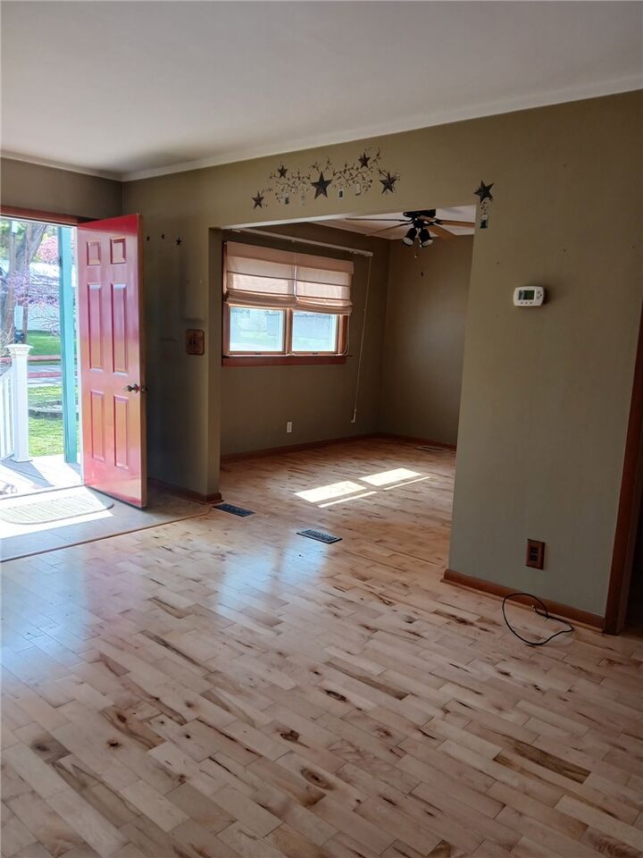 Property Photo:  3 Bower Pl  NY 14830 