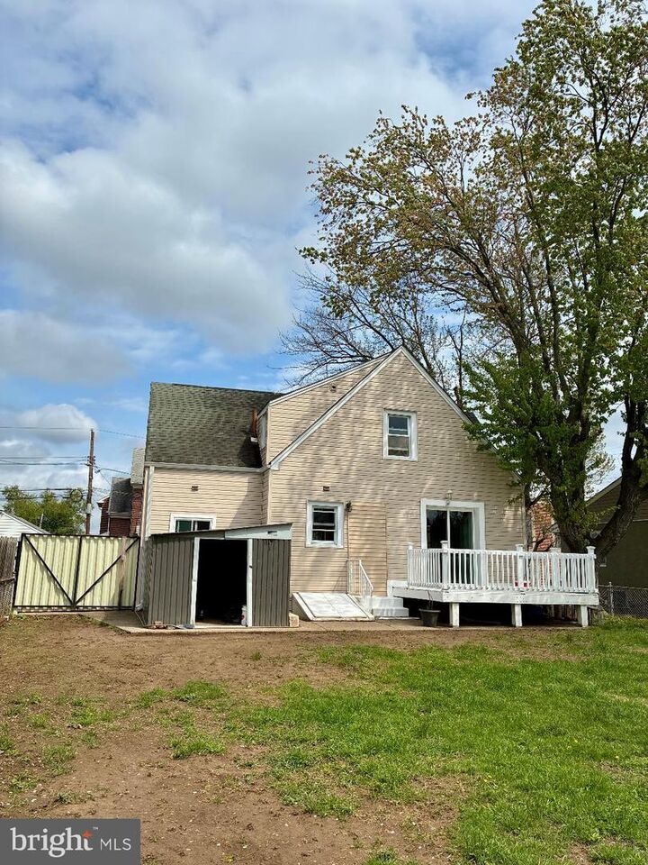 Property Photo:  121 Walnut Avenue  PA 19021 