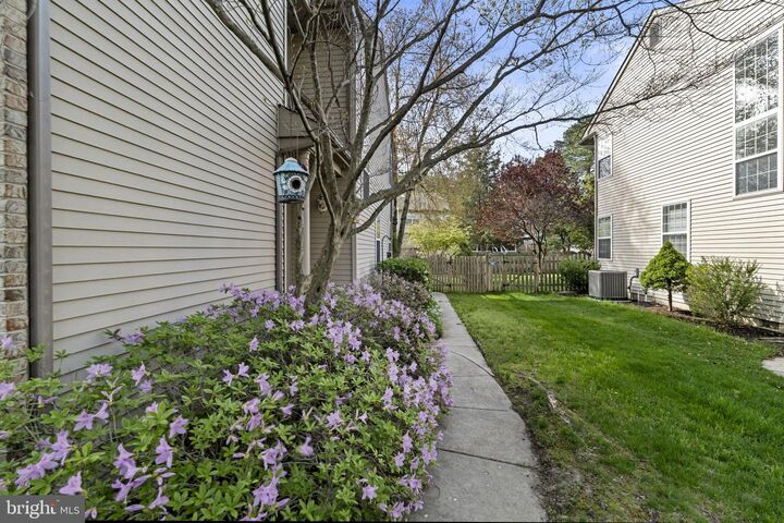 Property Photo:  60 Smokey Run Drive  NJ 08009 