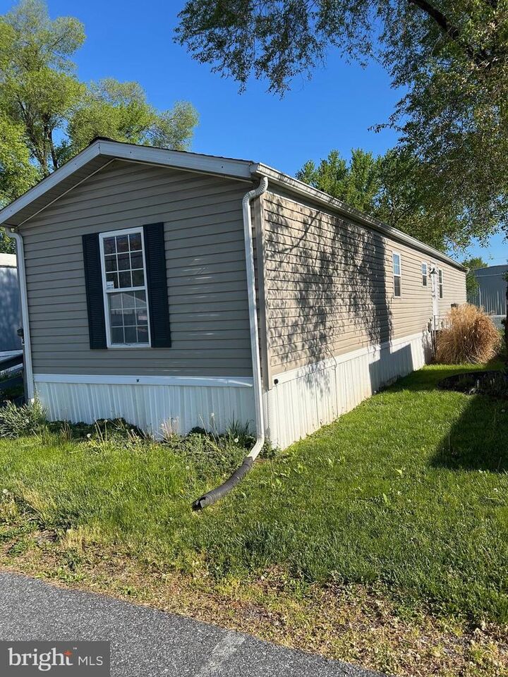 Property Photo:  3 Vagabond Road  PA 17057 