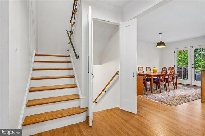Property Photo:  2910 Upton Street NW  DC 20008 