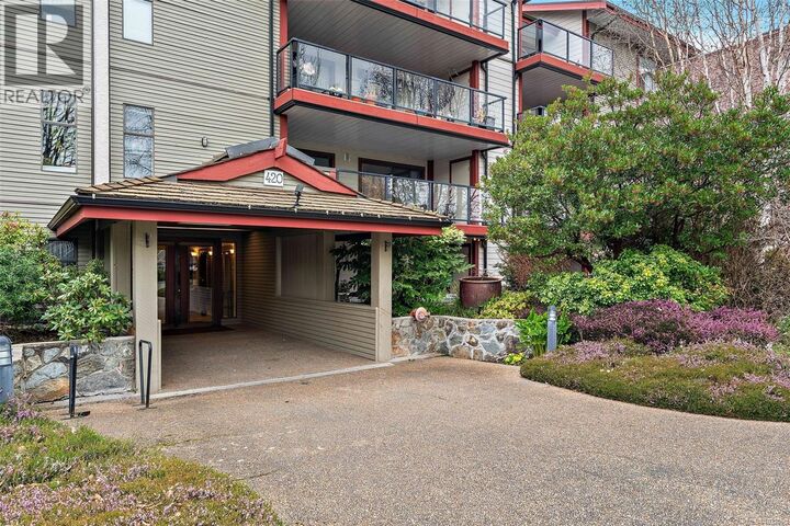 Property Photo: 420 Parry Street 103 BC V8V 2H7