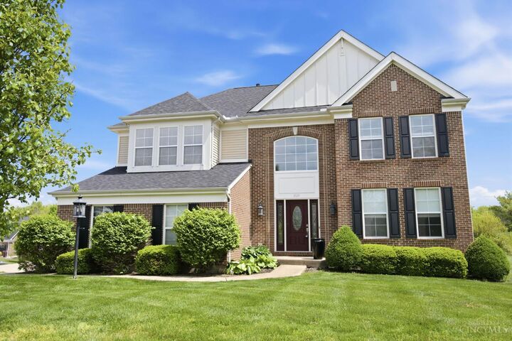 Property Photo:  1220 Fox Hollow Drive  OH 45036 