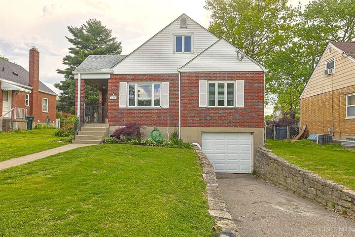 Property Photo: 976 Woodbriar Lane OH 45238