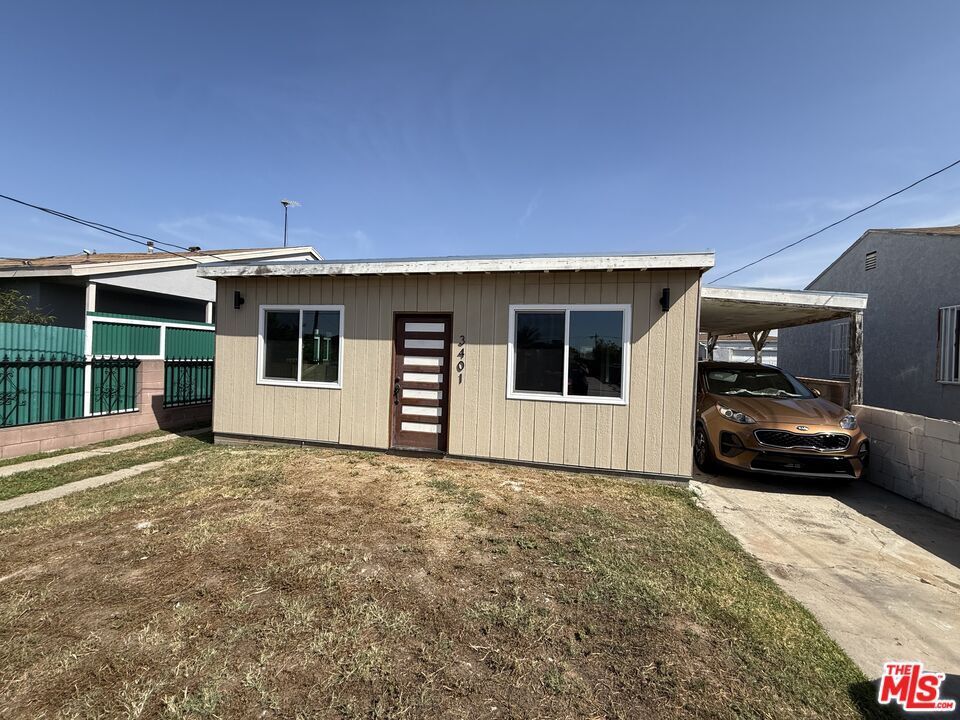 Property Photo: 3401 W 110th St CA 90303