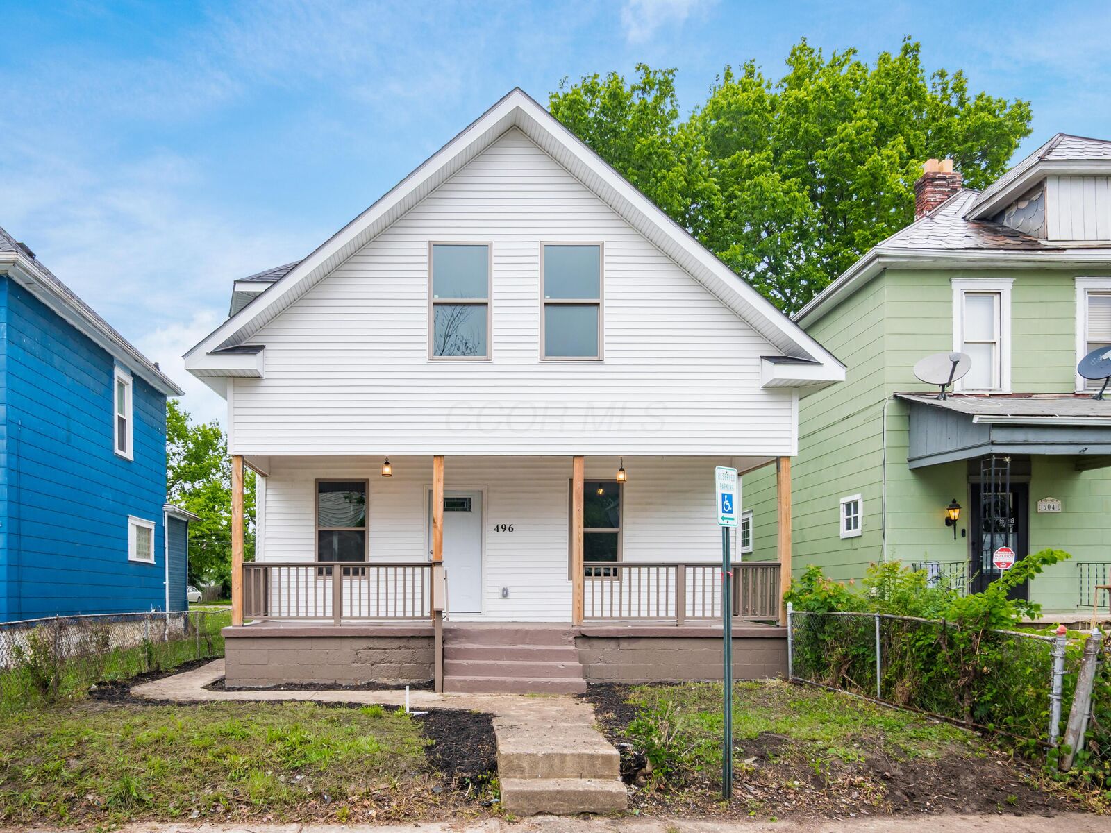 Property Photo: 496 E Markison Avenue OH 43207