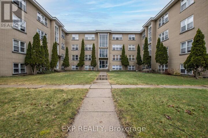 Property Photo:  50 Central Avenue West  ON K6V 4N7 
