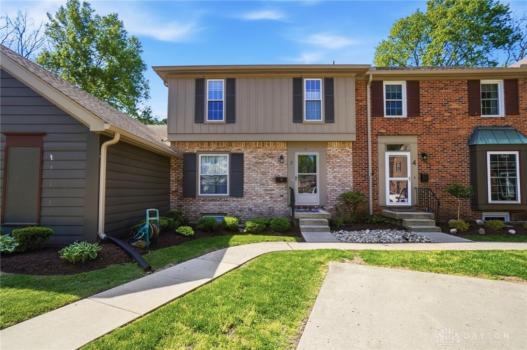 Property Photo:  2 Nicholson Court  OH 45459 