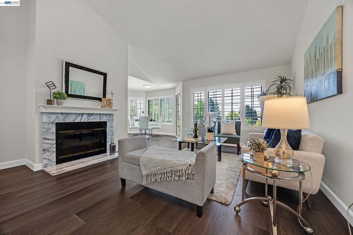 Property Photo:  5012 Lakeview Dr 200  CA 94582 