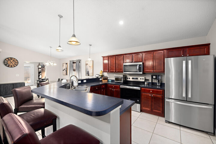 Property Photo:  202 Limestone Circle  FL 32539 