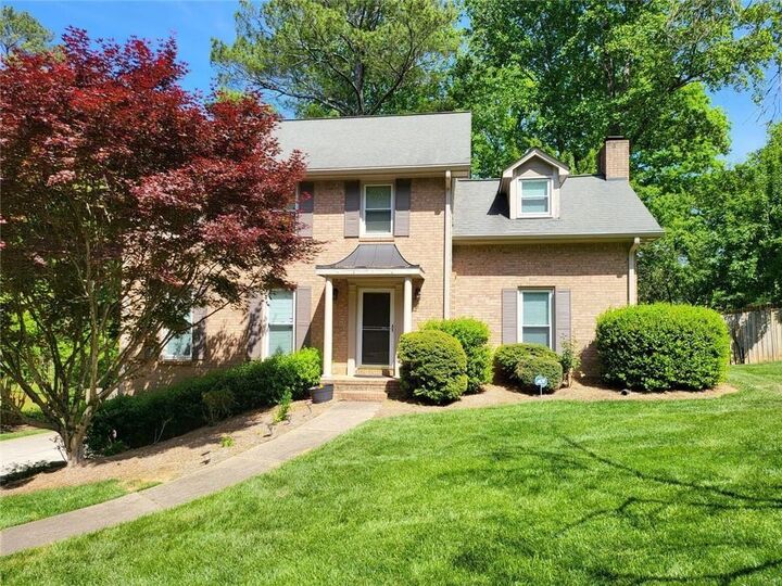 Property Photo:  210 Wickerberry Hollow  GA 30075 