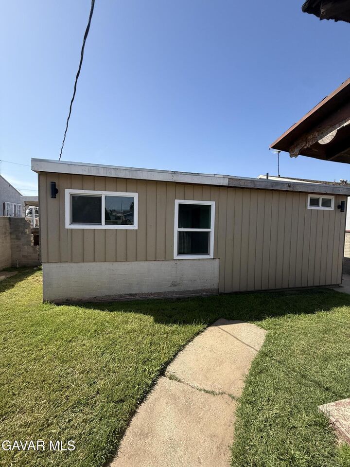 Property Photo:  3401 W 110th Street  CA 90303 