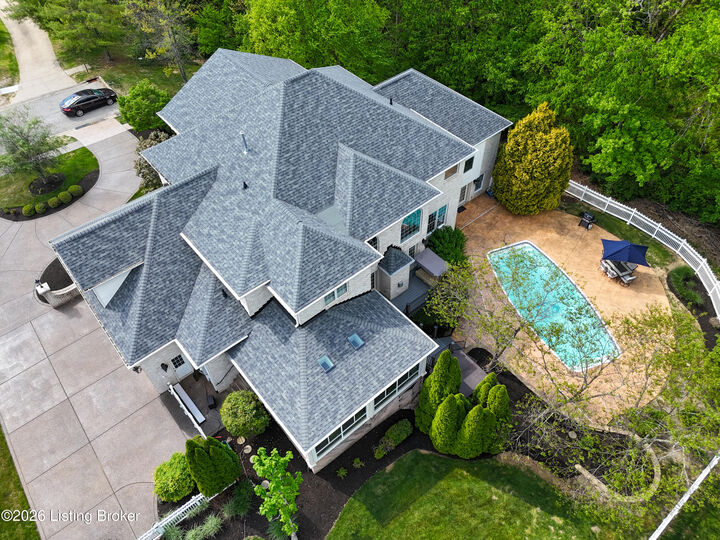 Property Photo:  18901 Ridgeleigh Ln  KY 40245 