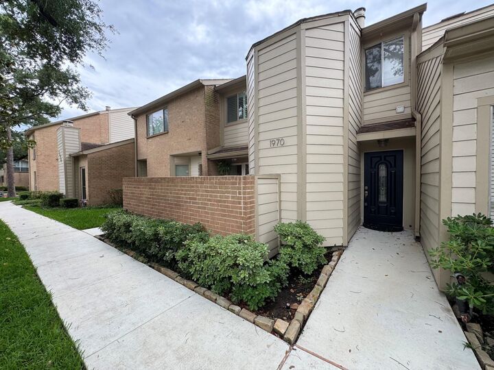 Property Photo: 1970 Augusta Drive TX 77057