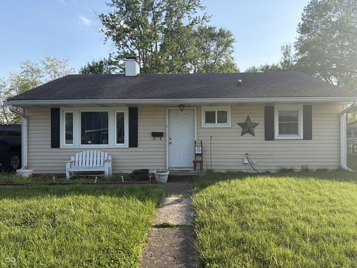 Property Photo:  1462 Lochry Road  IN 46131 